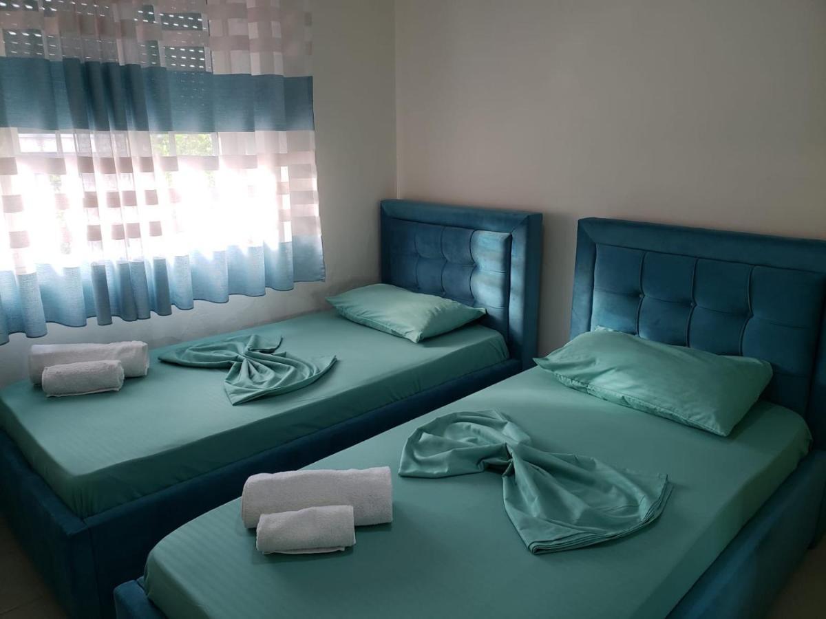 Jessica'S Apartment Tirana Bagian luar foto